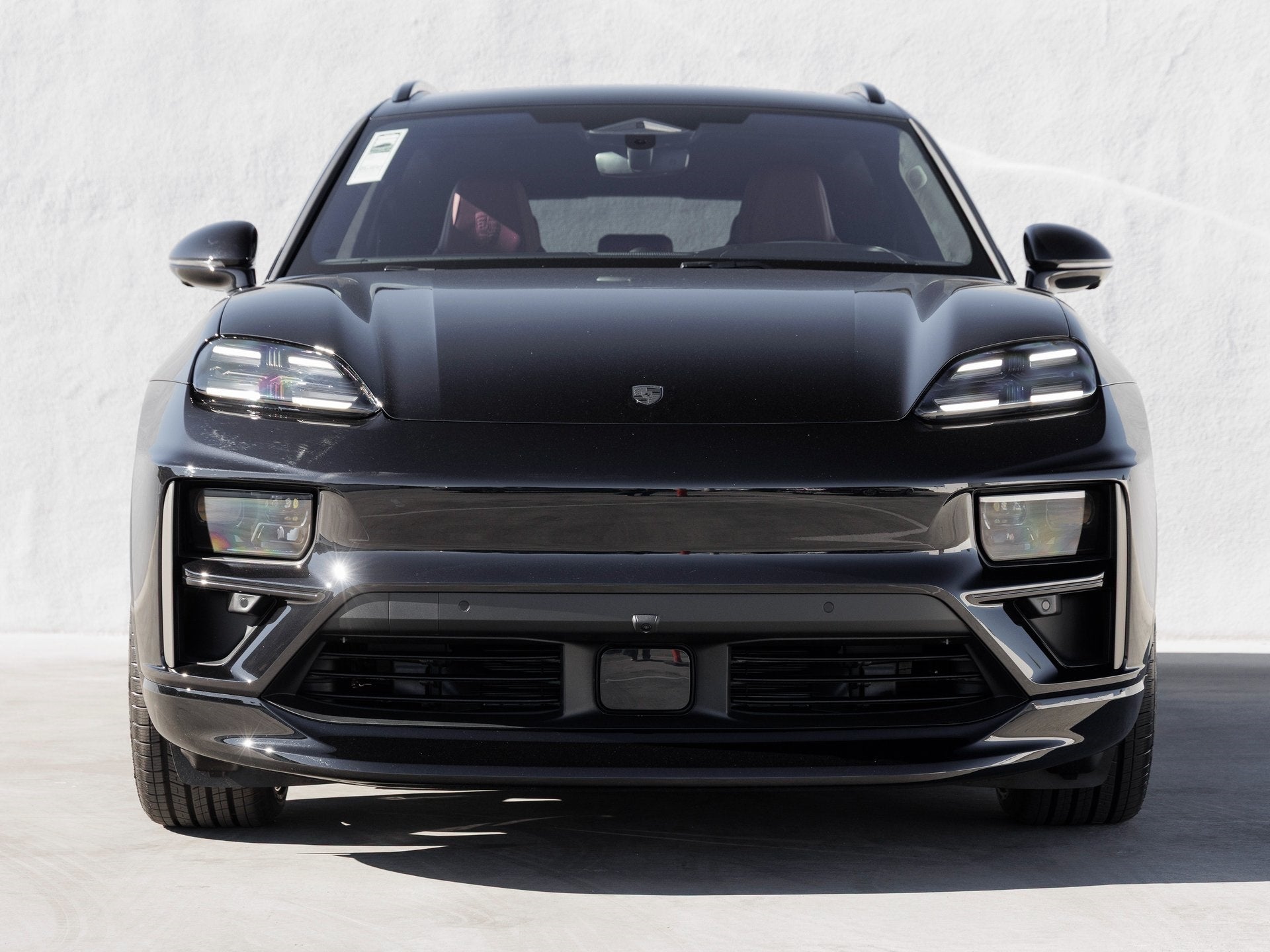 2025 Porsche Macan Macan Turbo Electric