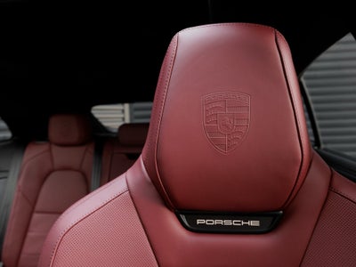 2025 Porsche Macan Macan Turbo Electric