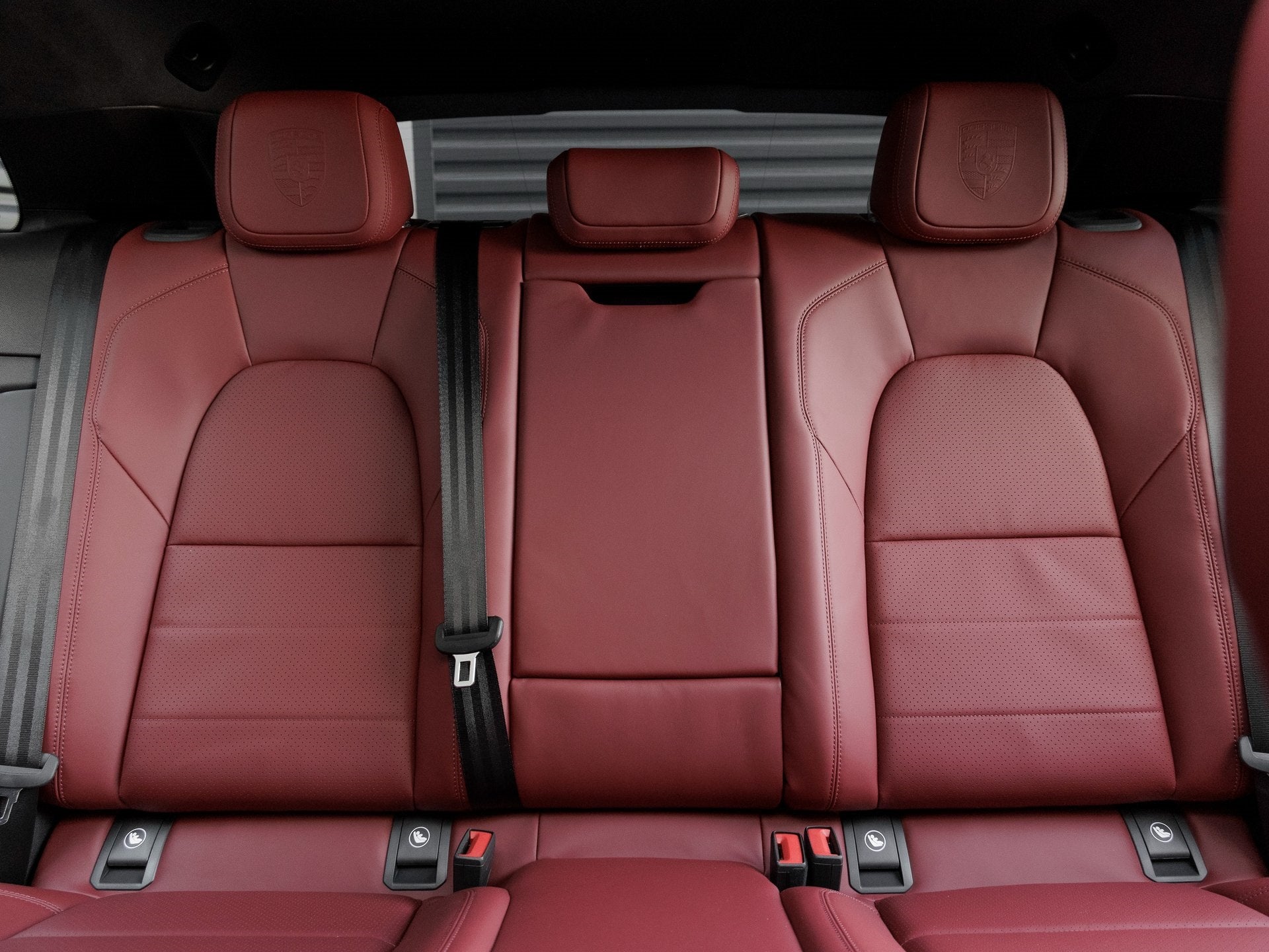 2025 Porsche Macan Macan Turbo Electric