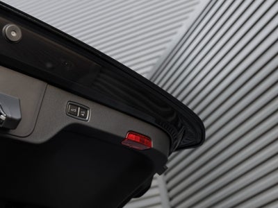 2025 Porsche Macan Macan Turbo Electric