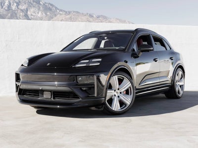2025 Porsche Macan Macan Turbo Electric
