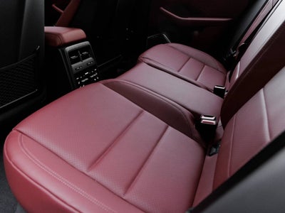 2025 Porsche Macan Macan Turbo Electric