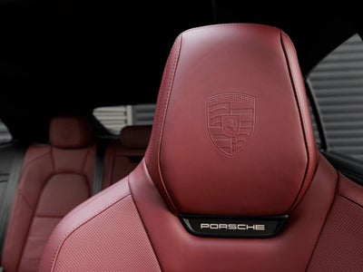 2025 Porsche Macan Macan Turbo Electric