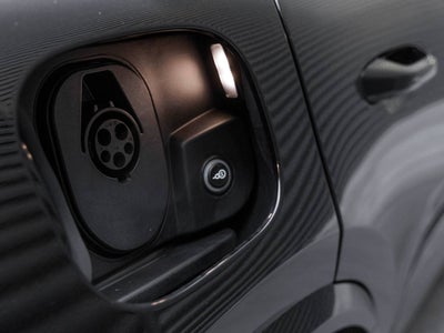 2025 Porsche Macan Macan Turbo Electric