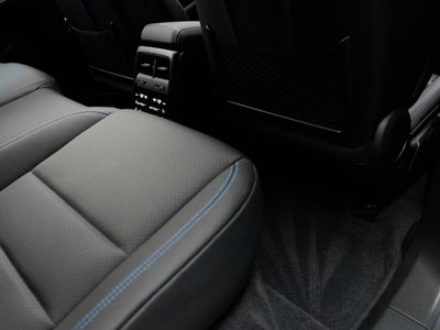 2026 Porsche Macan Macan Turbo Electric