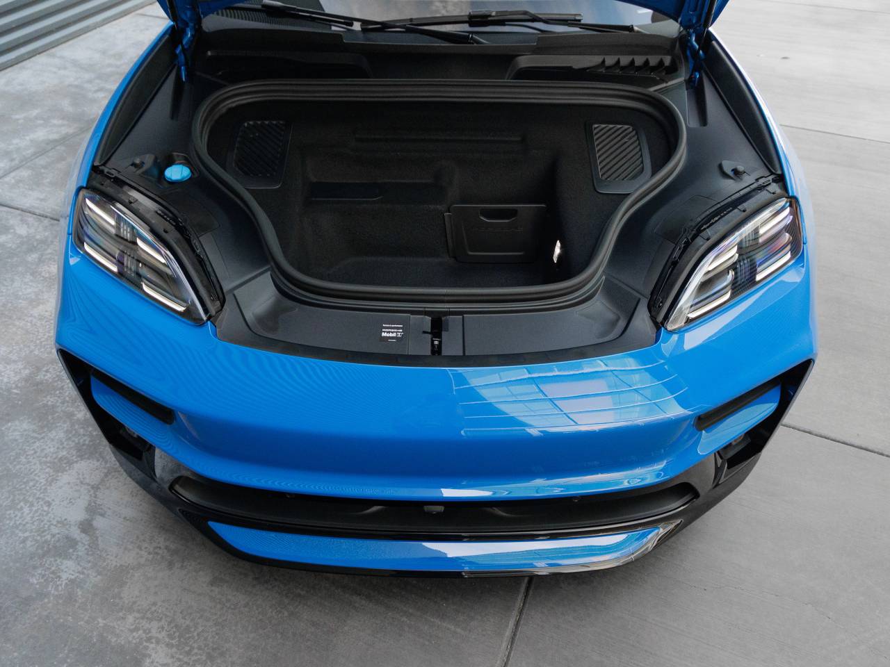 2026 Porsche Macan Macan Turbo Electric