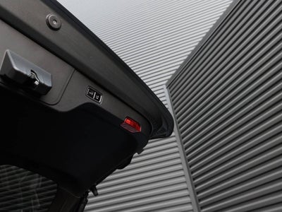 2026 Porsche Macan Macan Turbo Electric