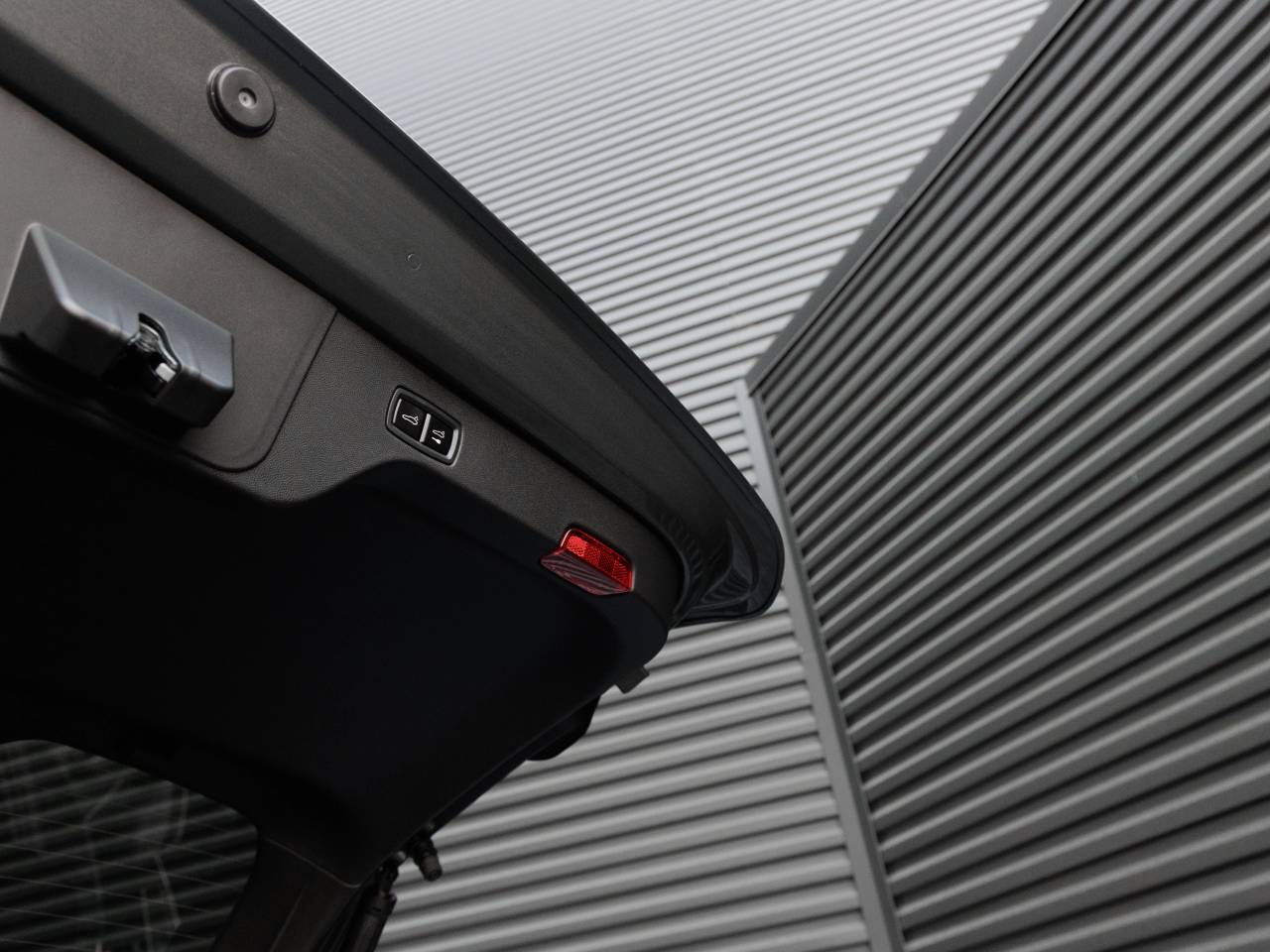 2026 Porsche Macan Macan Turbo Electric