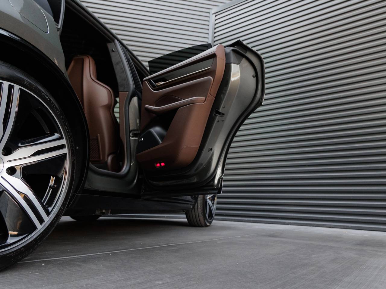 2026 Porsche Macan Macan Turbo Electric