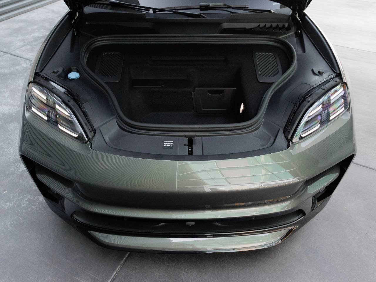 2026 Porsche Macan Macan Turbo Electric