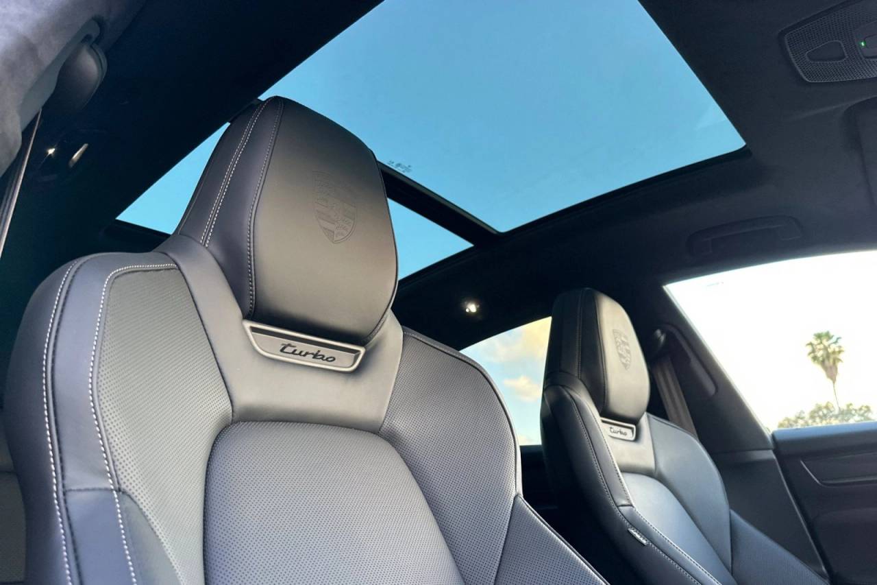 2026 Porsche Macan Macan Turbo Electric