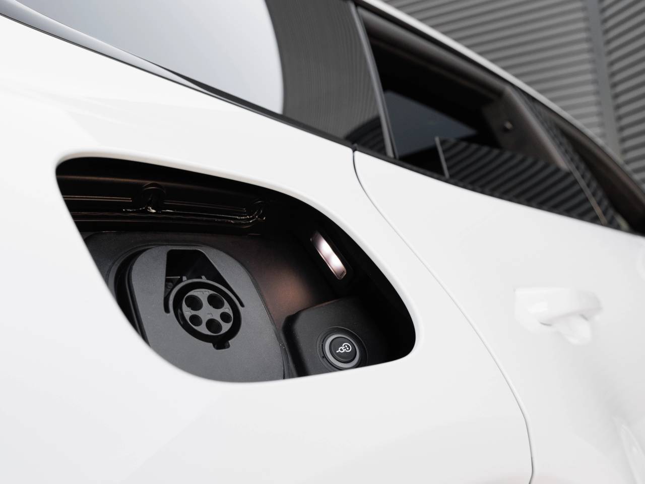 2026 Porsche Cayenne Cayenne Turbo Electric