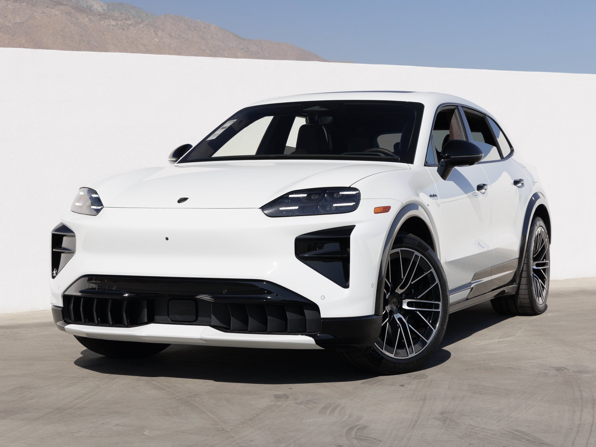 2026 Porsche Cayenne Cayenne Turbo Electric