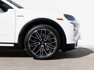 2026 Porsche Cayenne Cayenne Turbo Electric
