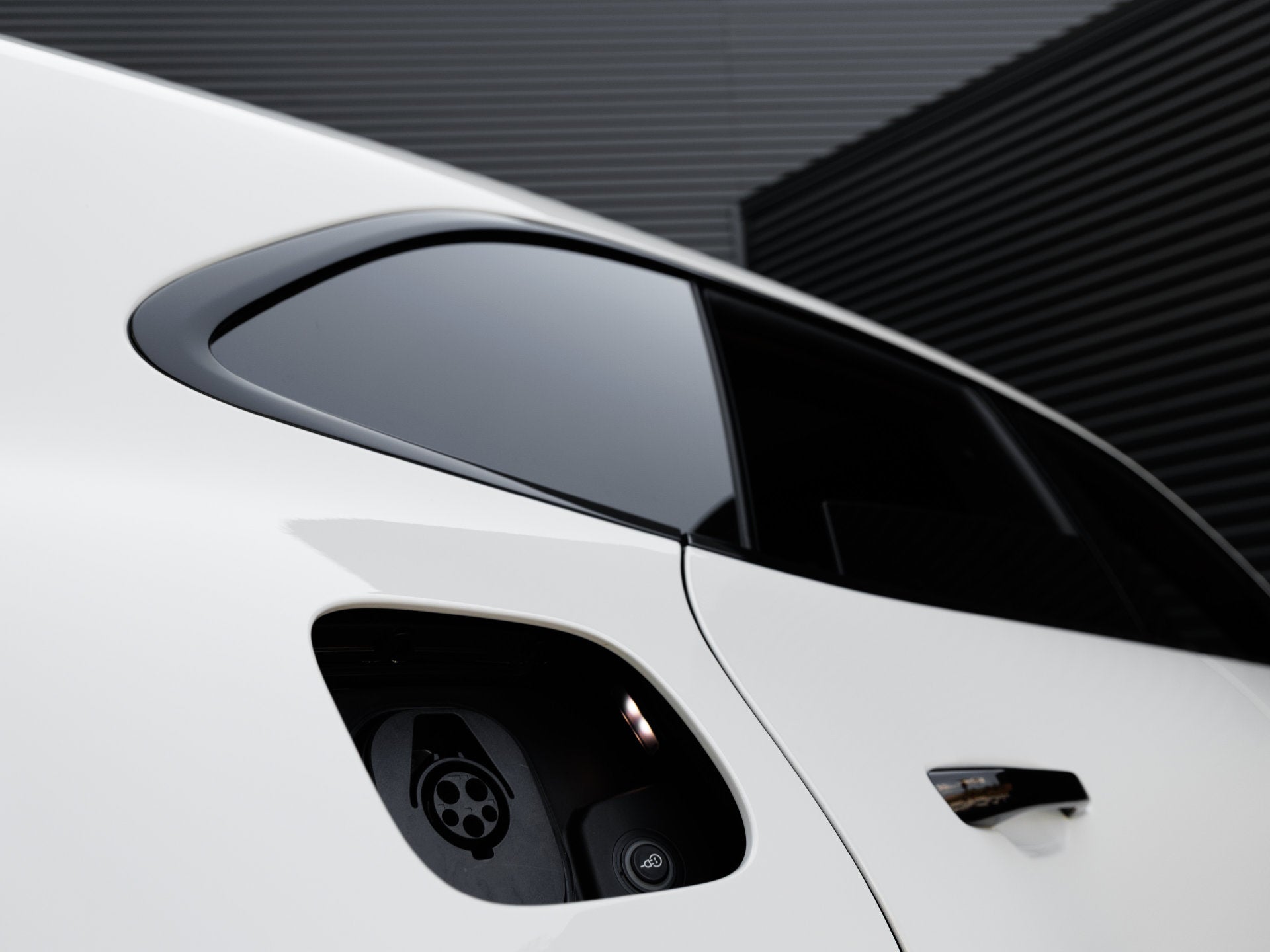 2026 Porsche Cayenne Cayenne Turbo Electric