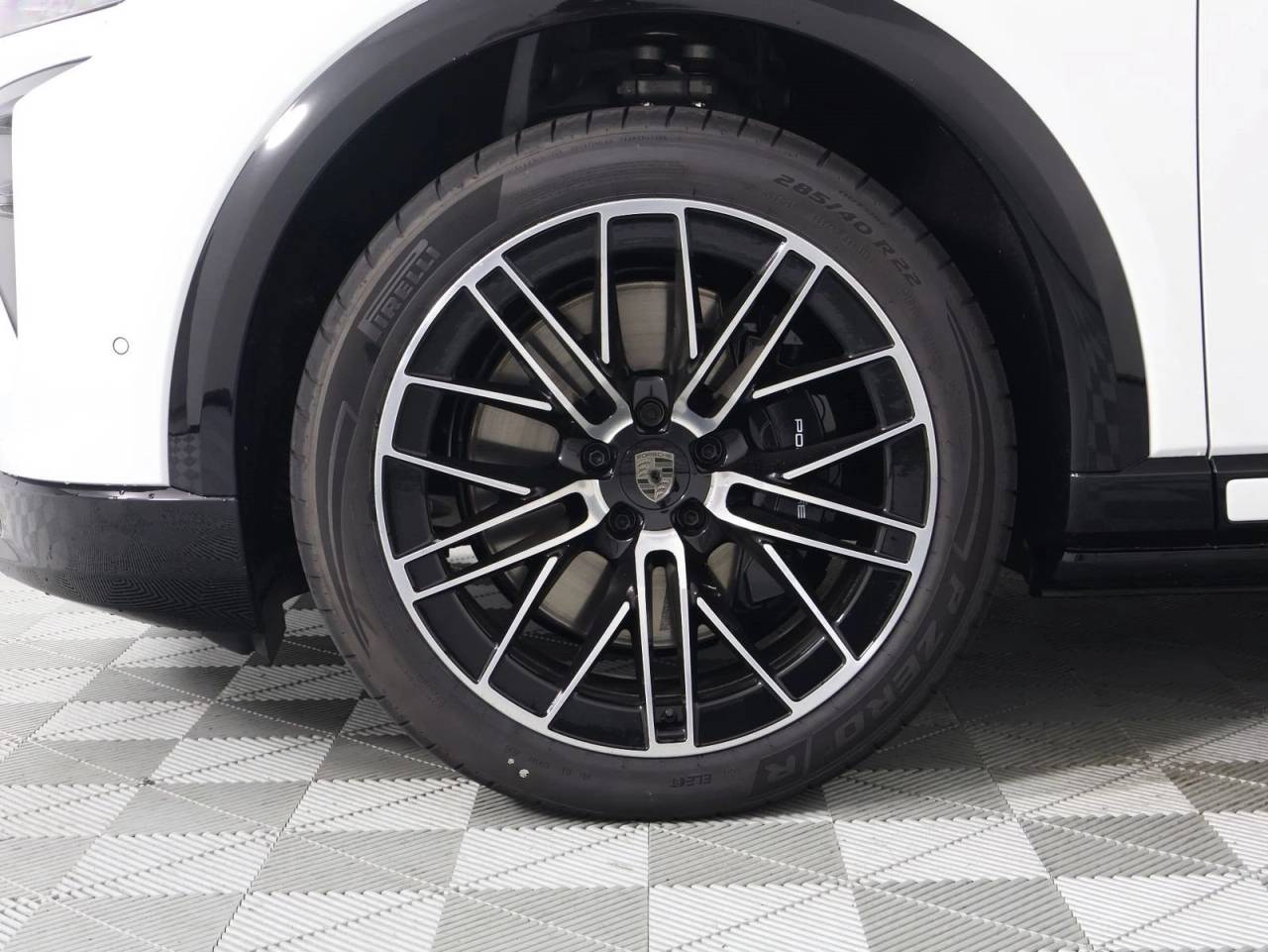 2026 Porsche Cayenne Cayenne Turbo Electric