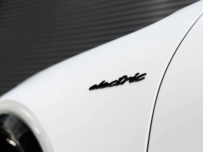 2026 Porsche Cayenne Cayenne Turbo Electric