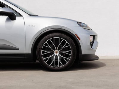 2025 Porsche Macan Macan Electric