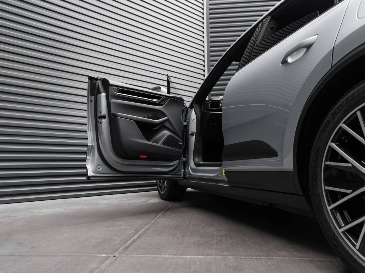 2025 Porsche Macan Macan Electric