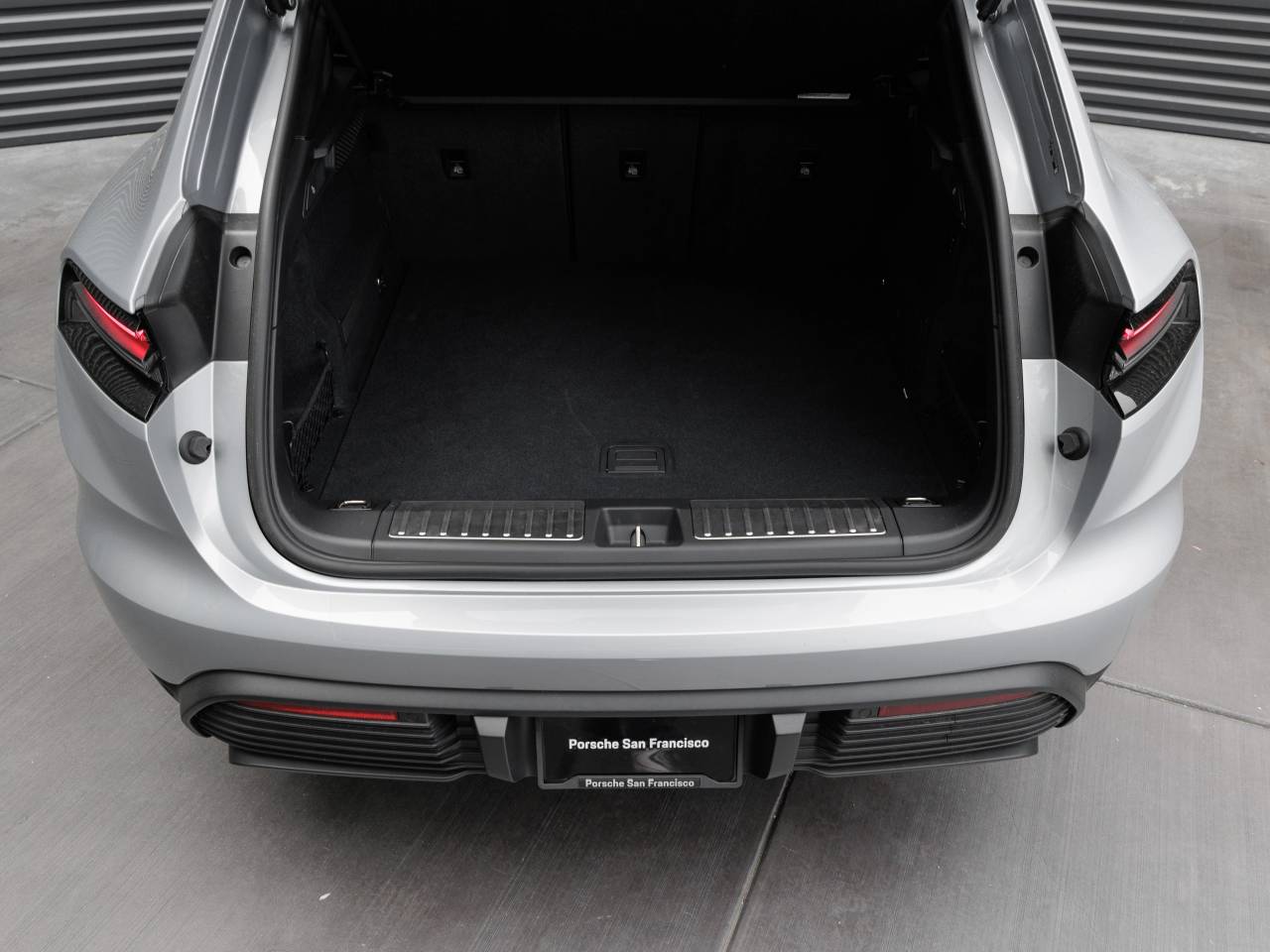2025 Porsche Macan Macan Electric