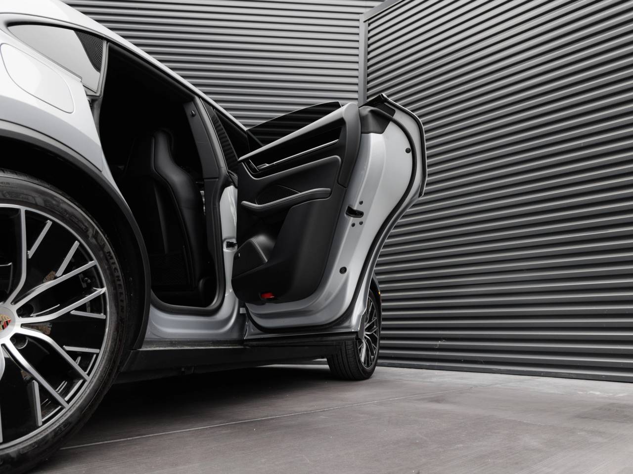 2025 Porsche Macan Macan Electric