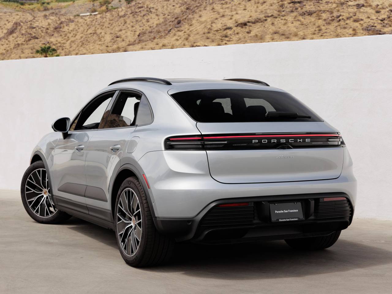 2025 Porsche Macan Macan Electric