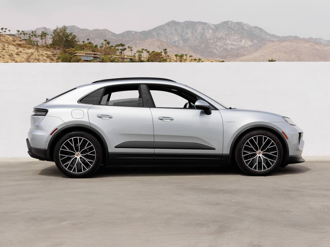 2025 Porsche Macan Macan Electric