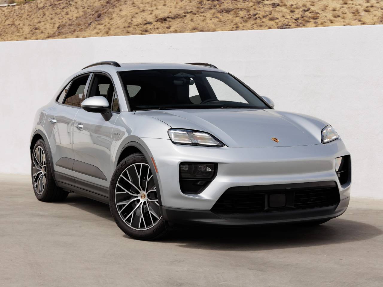 2025 Porsche Macan Macan Electric