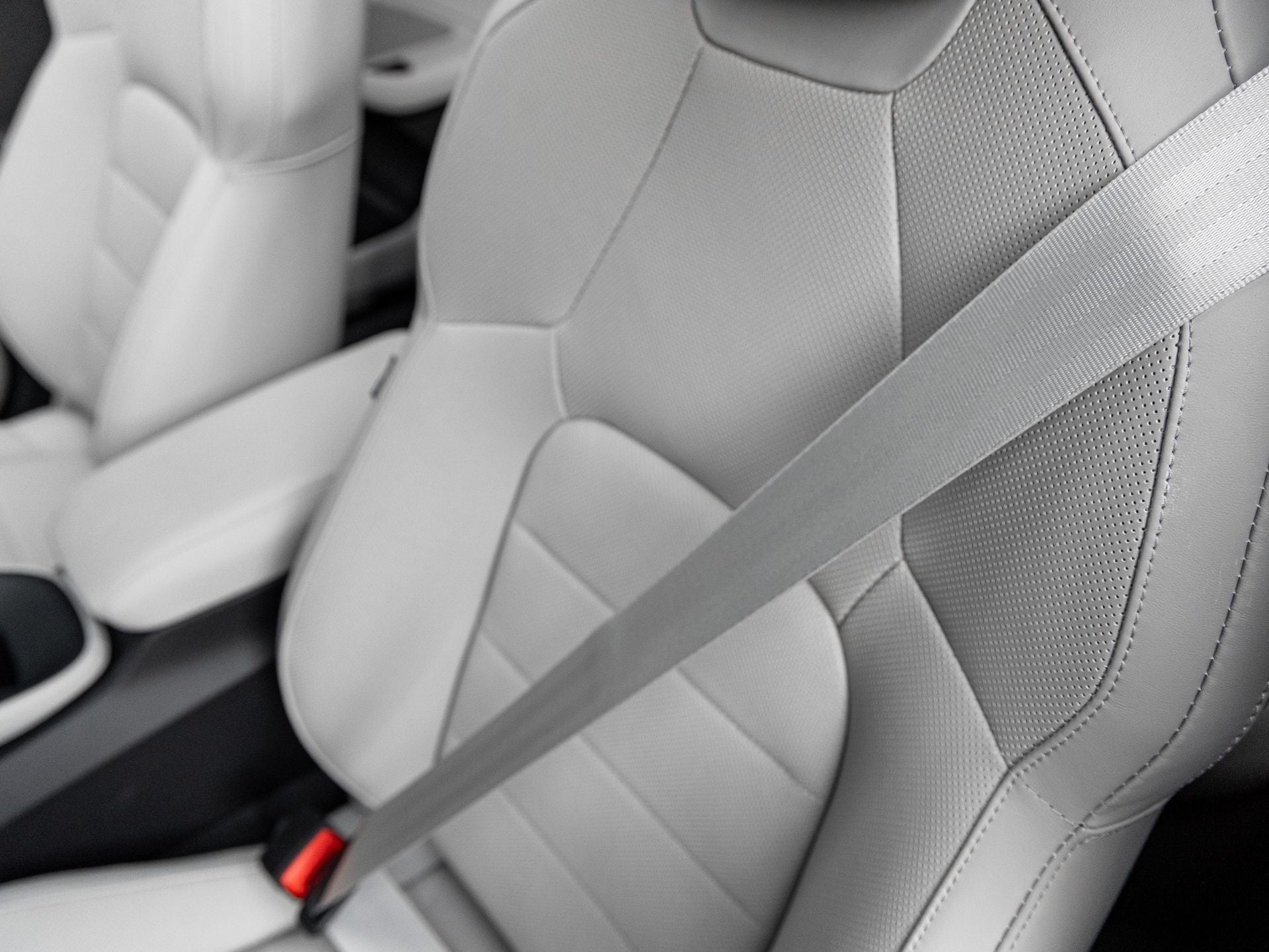 2025 Porsche Macan Macan Electric