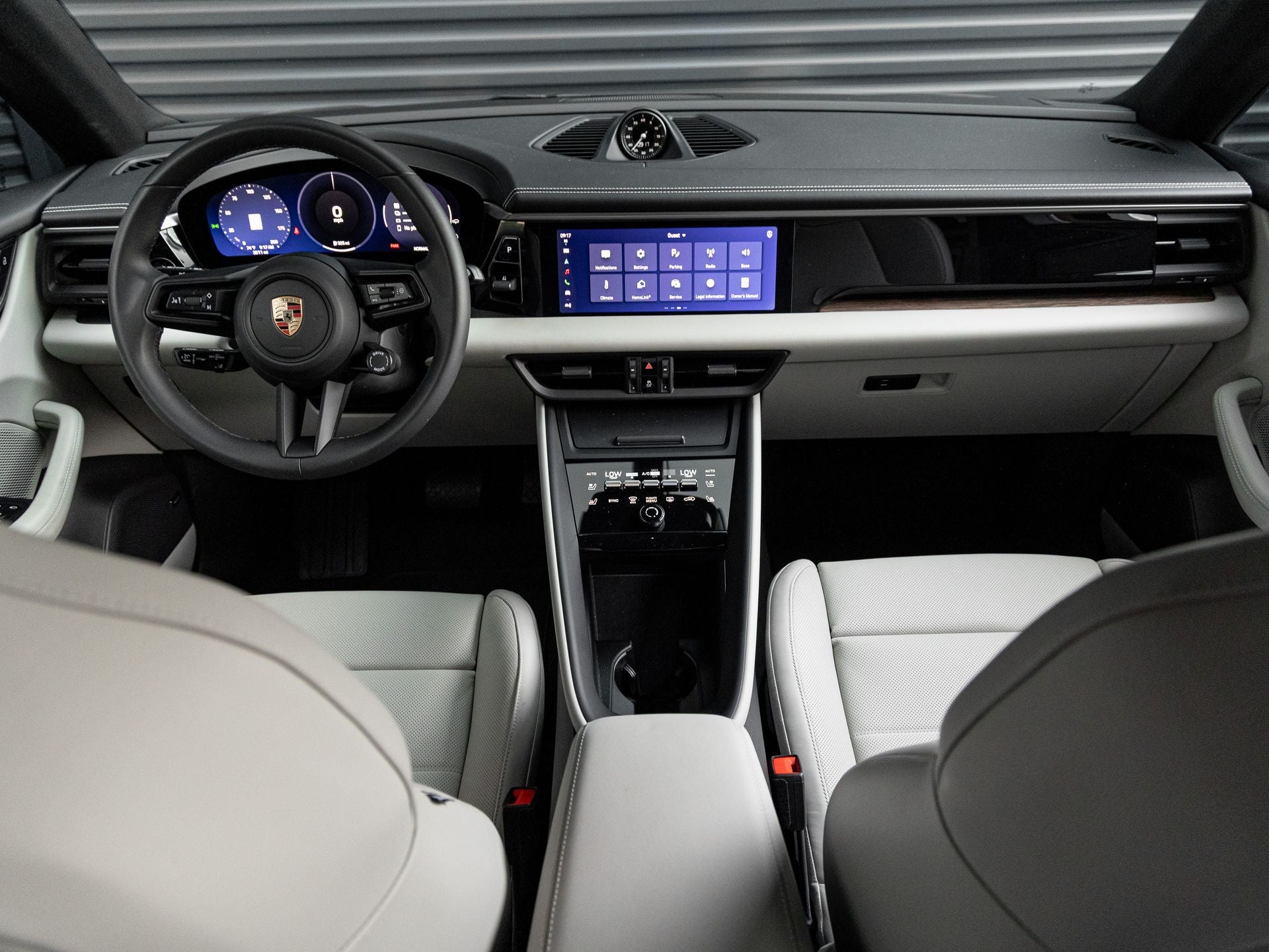 2025 Porsche Macan Macan Electric