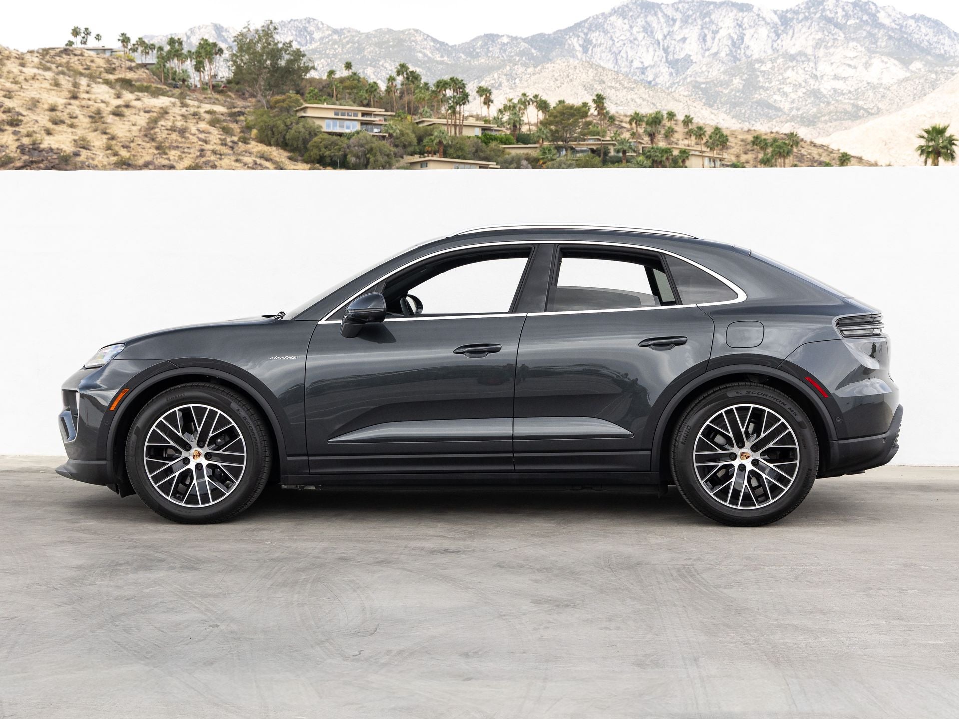 2025 Porsche Macan Macan Electric