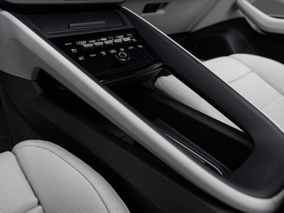 2025 Porsche Macan Macan Electric