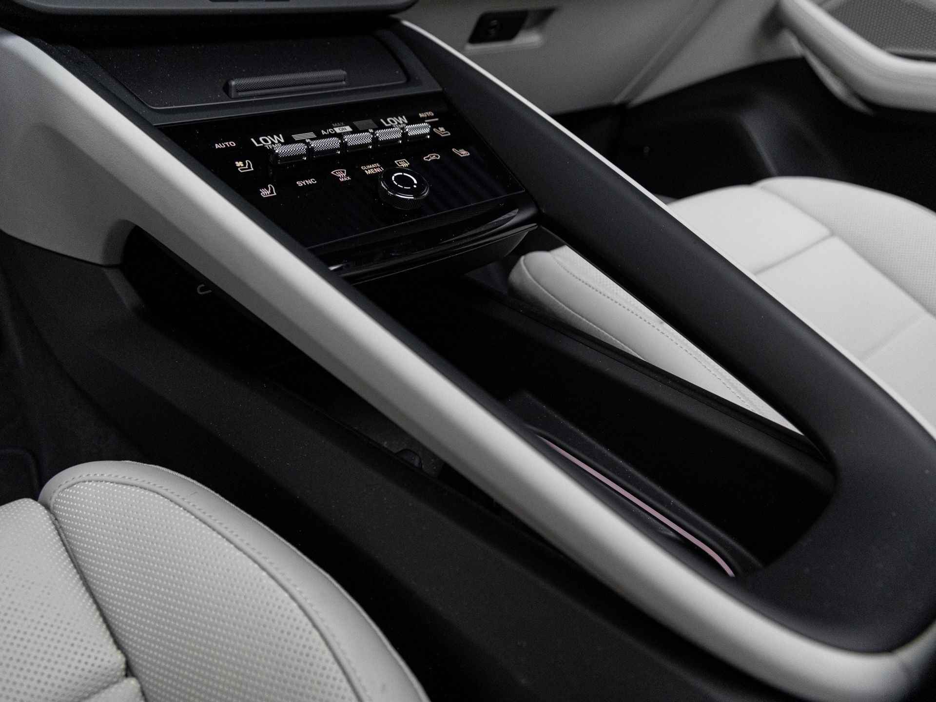 2025 Porsche Macan Macan Electric