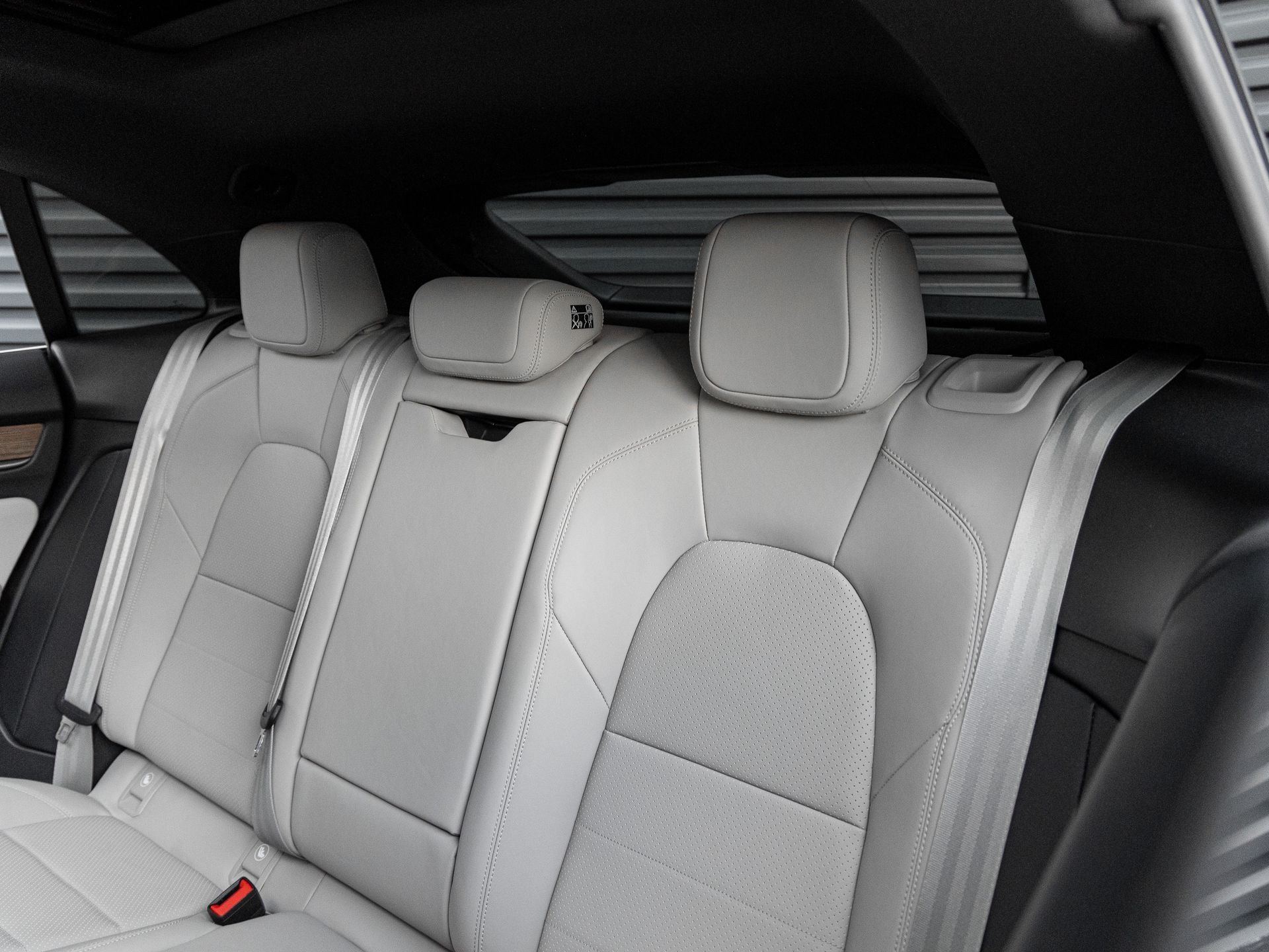 2025 Porsche Macan Macan Electric