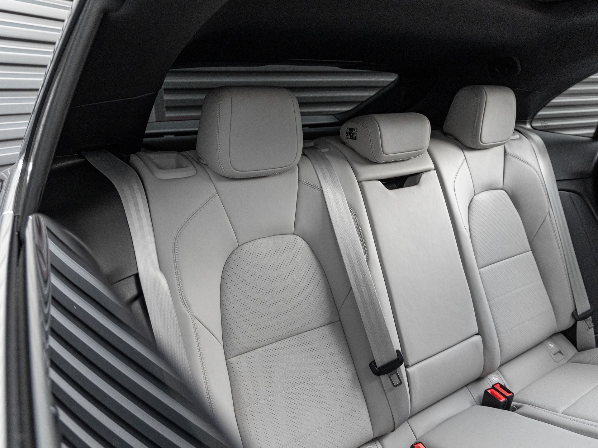 2025 Porsche Macan Macan Electric