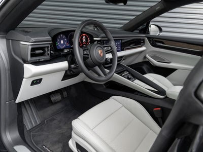 2025 Porsche Macan Macan Electric