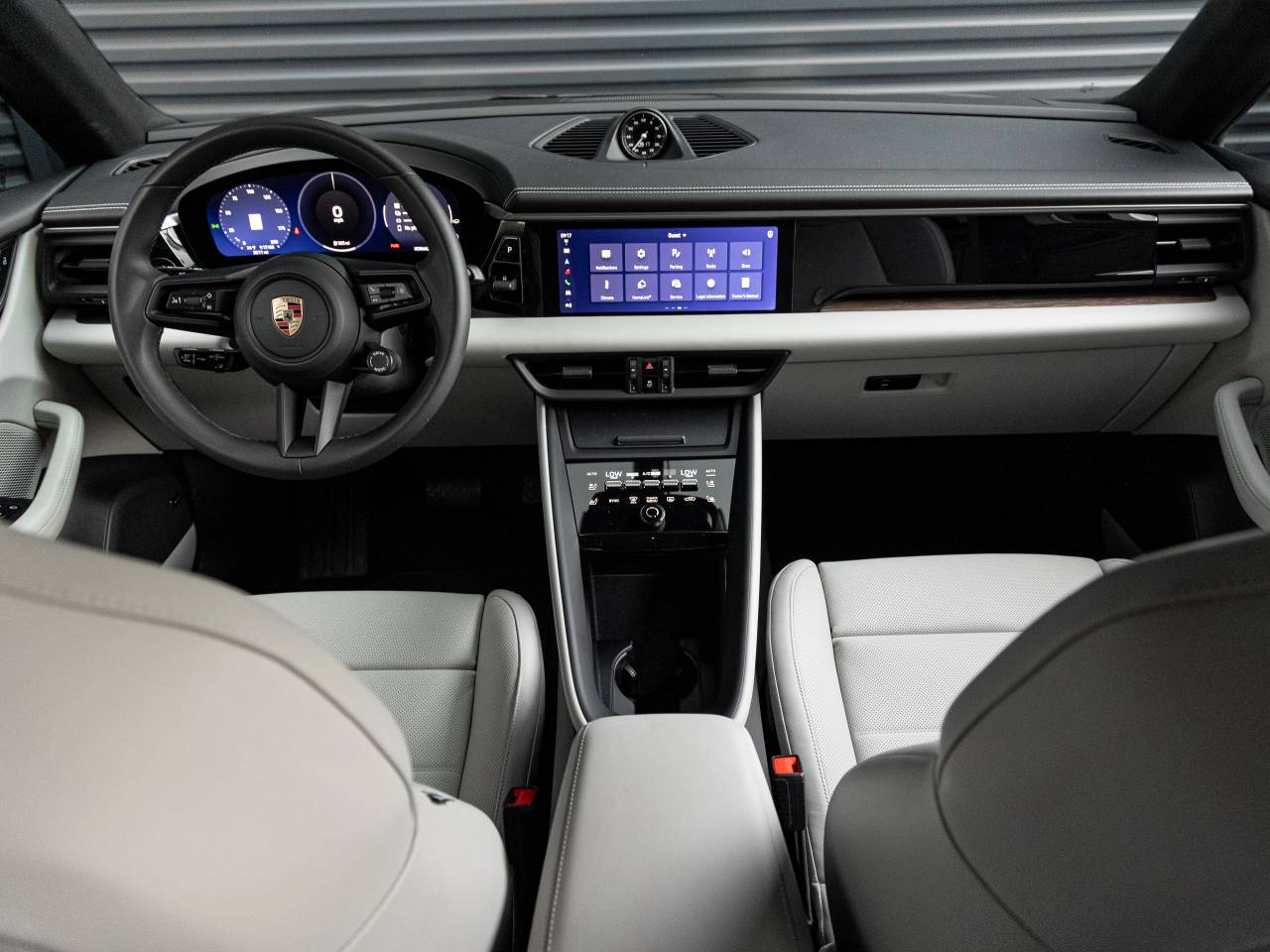 2025 Porsche Macan Macan Electric