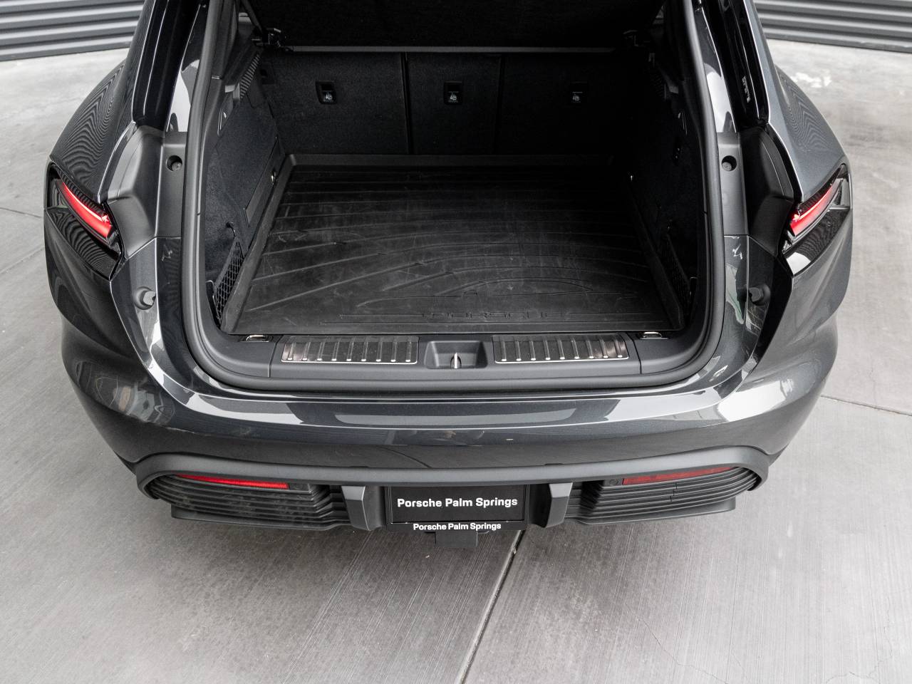 2025 Porsche Macan Macan Electric