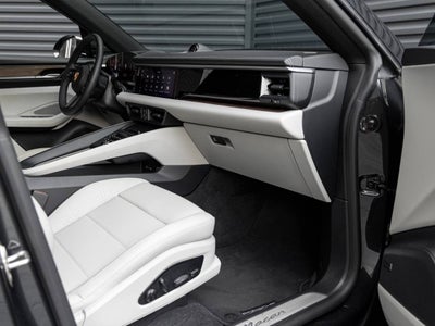 2025 Porsche Macan Macan Electric