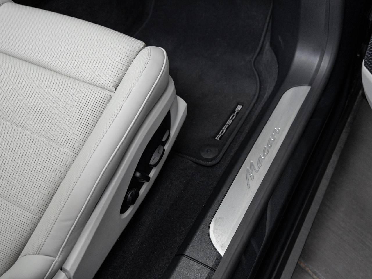 2025 Porsche Macan Macan Electric