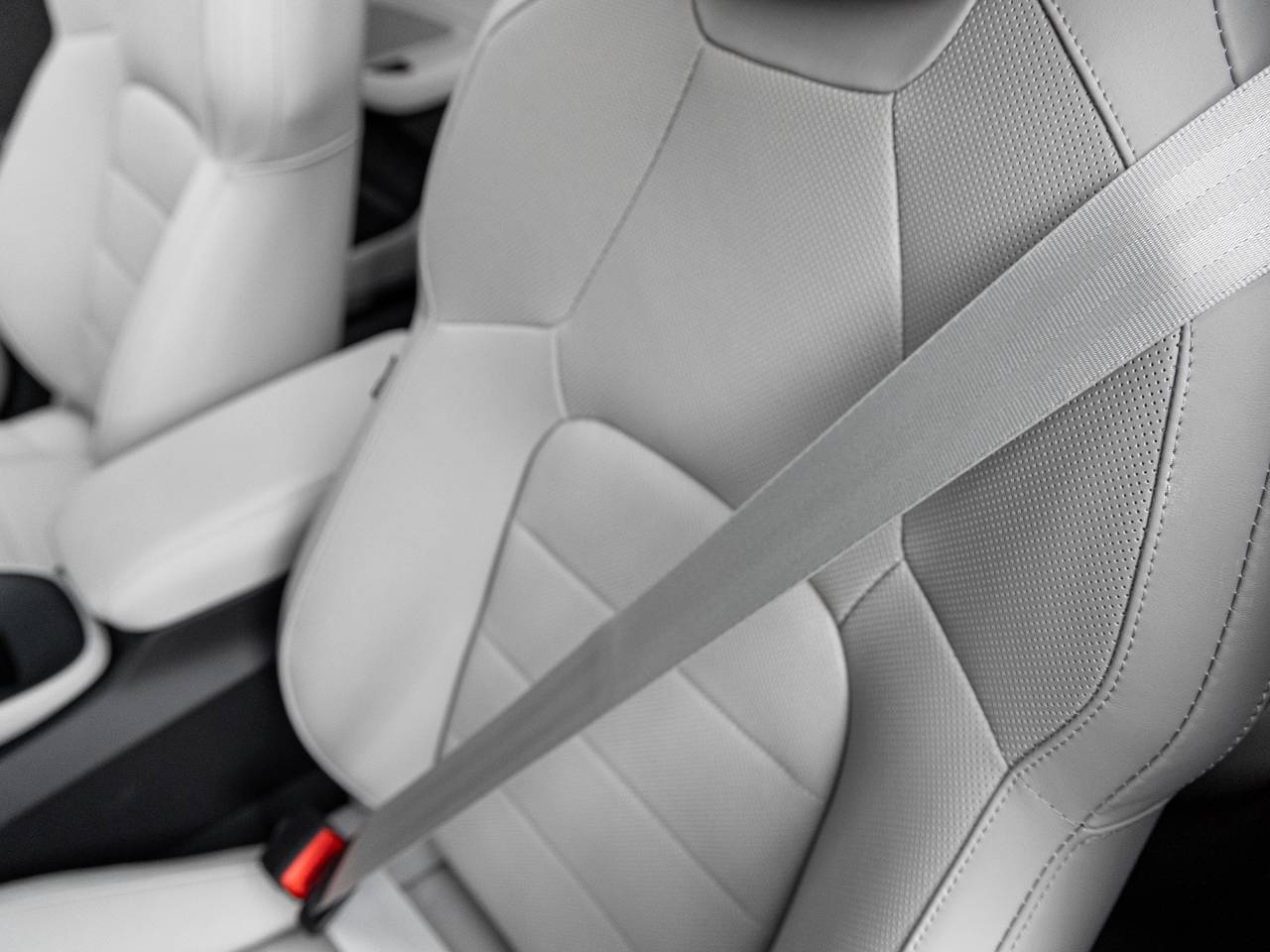 2025 Porsche Macan Macan Electric