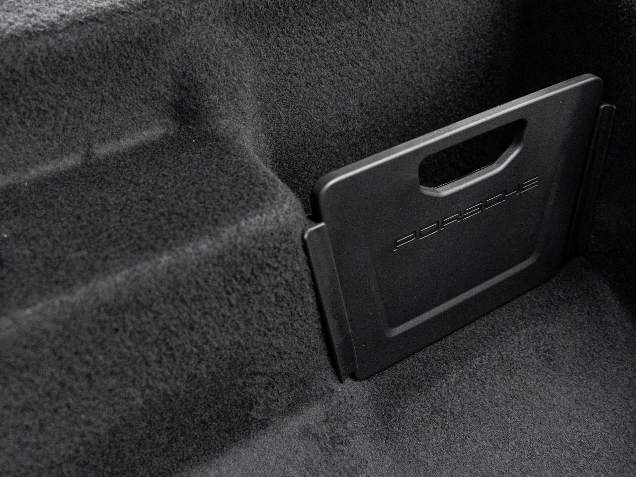 2025 Porsche Macan Macan Electric