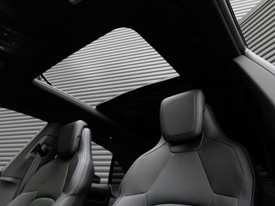 2026 Porsche Macan Electric Base