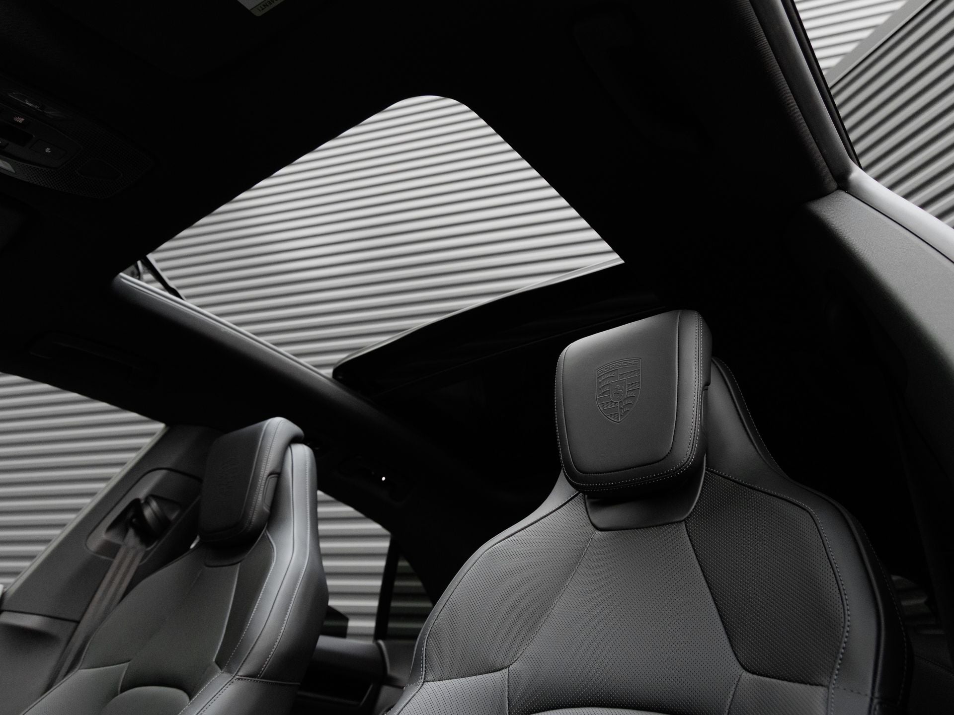 2026 Porsche Macan Electric Base