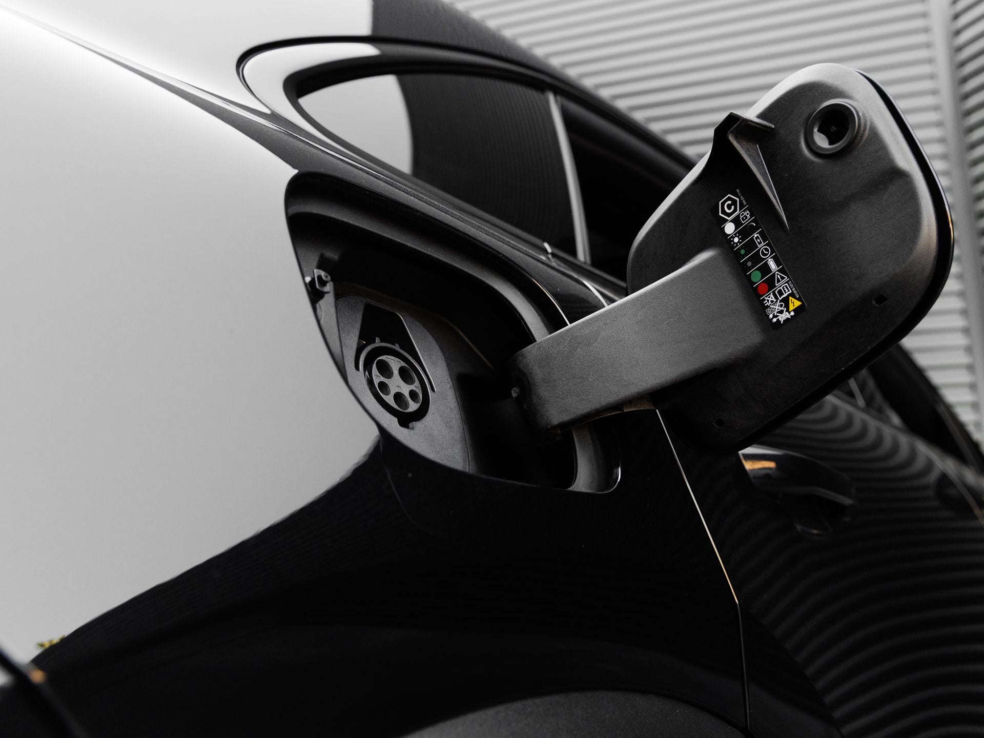 2026 Porsche Macan Electric Base