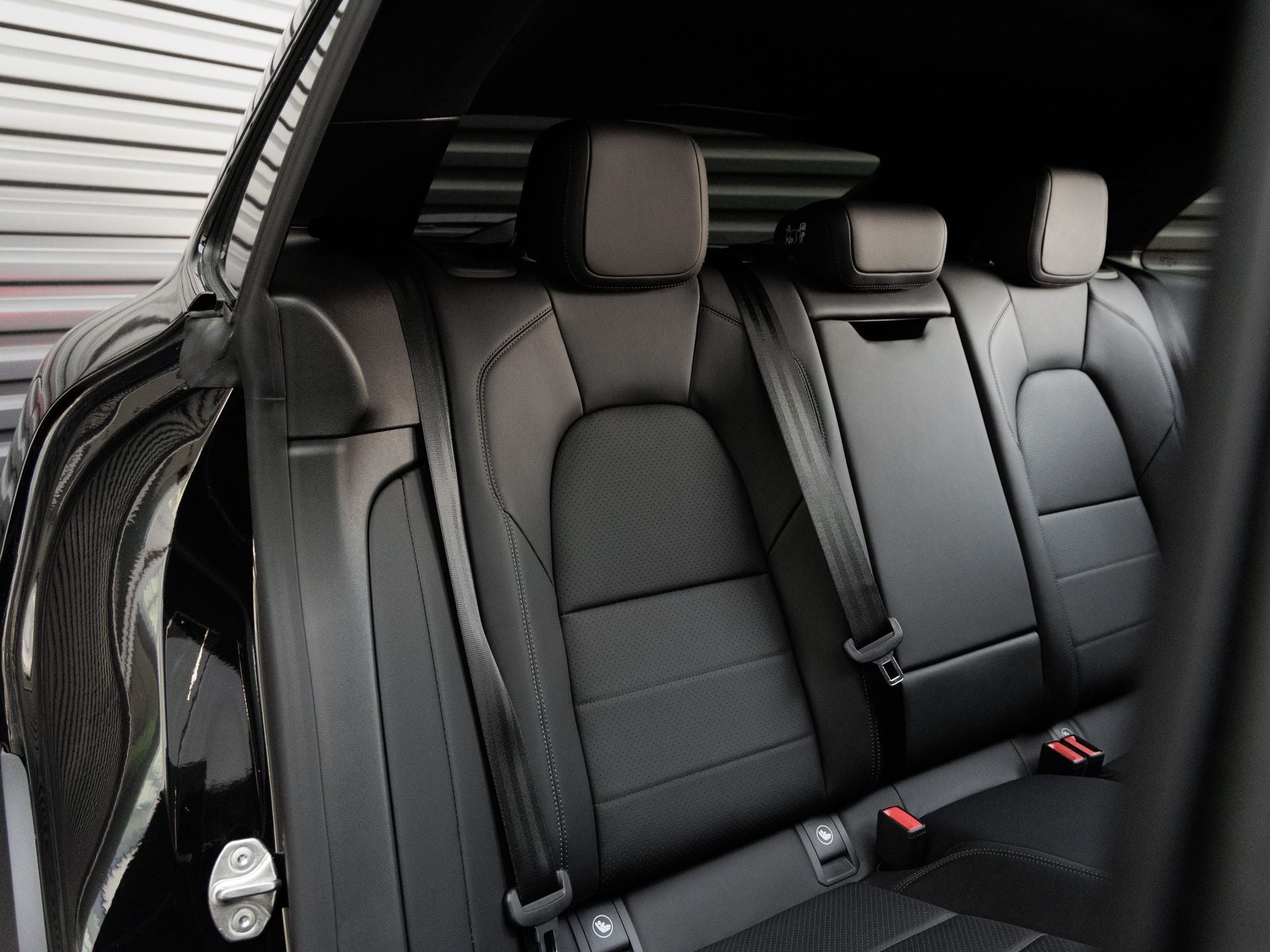 2026 Porsche Macan Electric Base