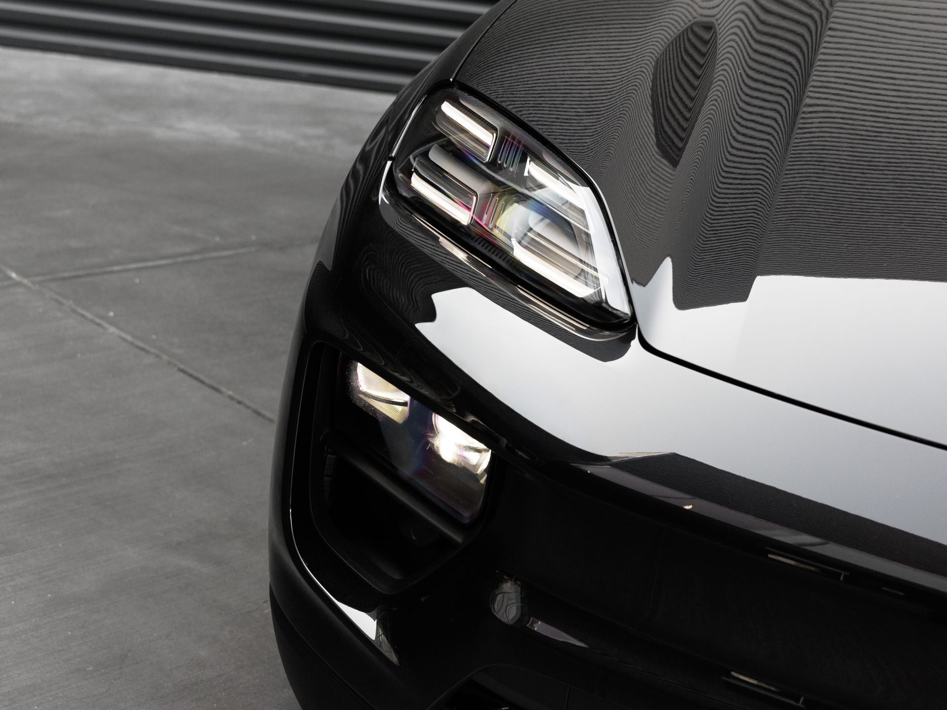 2026 Porsche Macan Electric Base