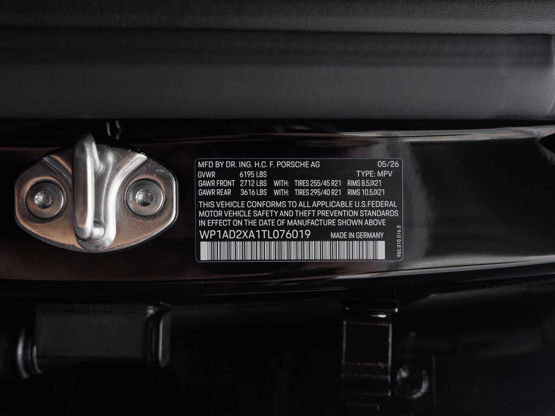 2026 Porsche Macan Electric Base
