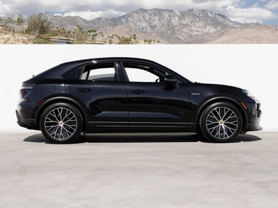 2026 Porsche Macan Electric Base