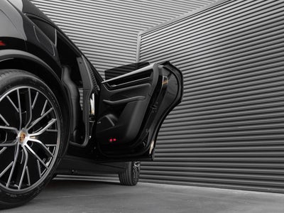 2026 Porsche Macan Macan Electric
